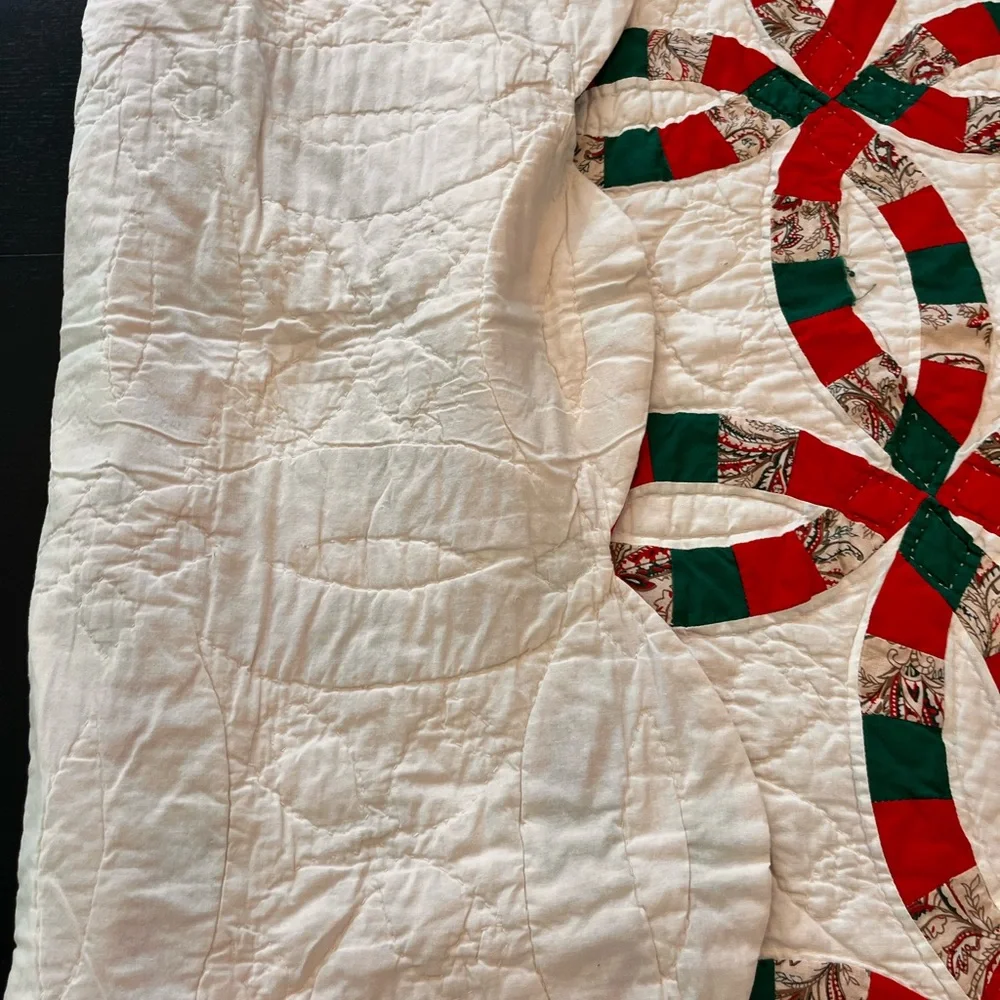 Vintage Double Wedding Ring Lap Quilt/ Wall Hanger